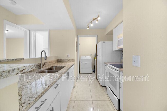Building Photo - 3036 Parkway Blvd