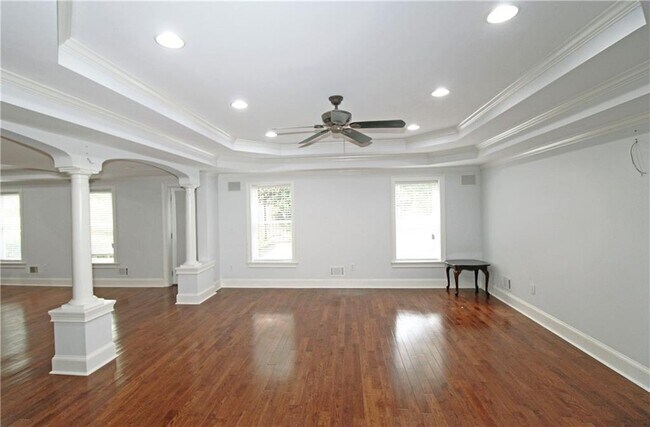 Building Photo - 7775 Tintern Trce