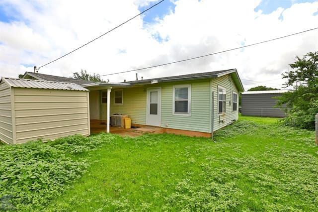 Building Photo - 5489 Encino Rd