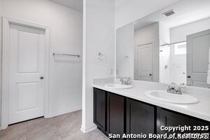 Building Photo - 7211 Birch Stage