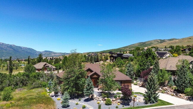 Building Photo - 3573 N Elkview Dr