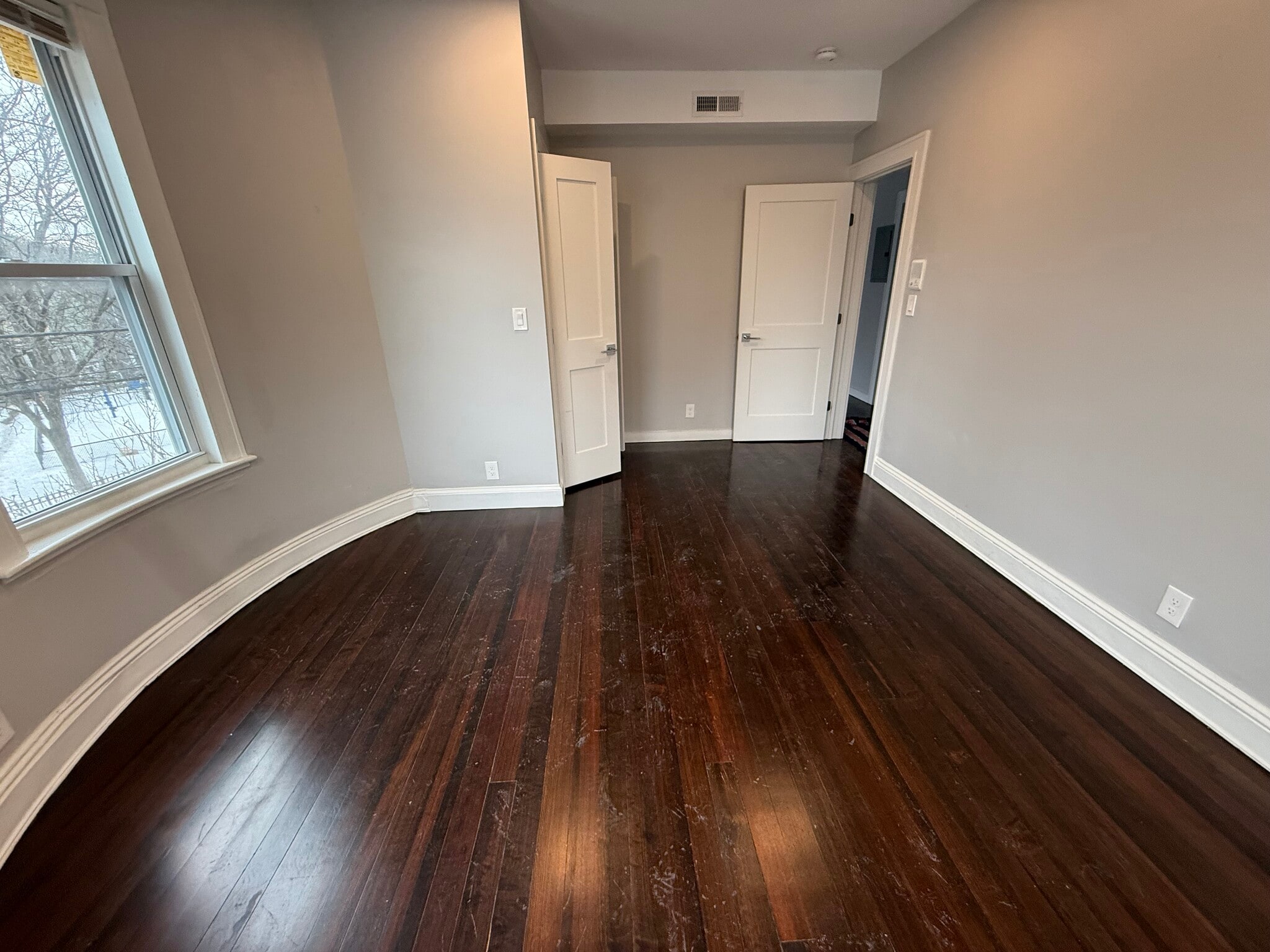 Building Photo - 19 Chase St