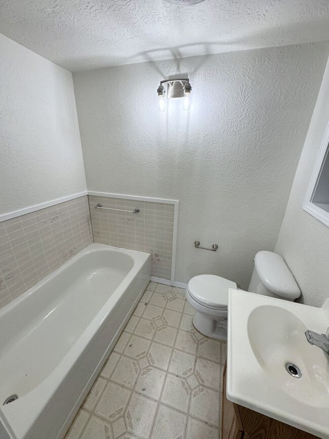 Building Photo - 3012 Gary Ave