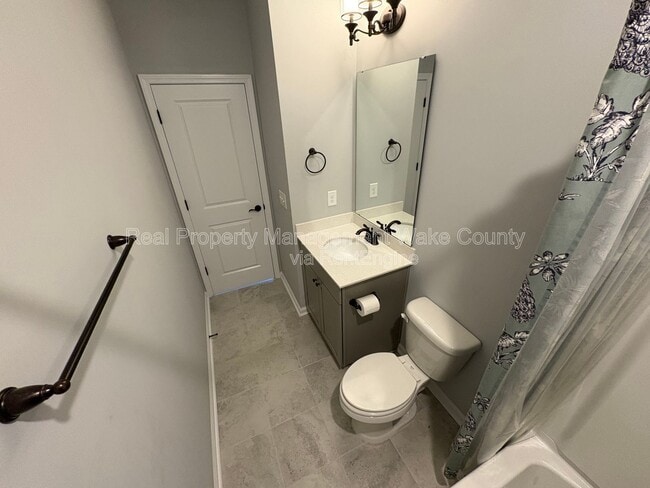 Building Photo - 1664 Highpoint St