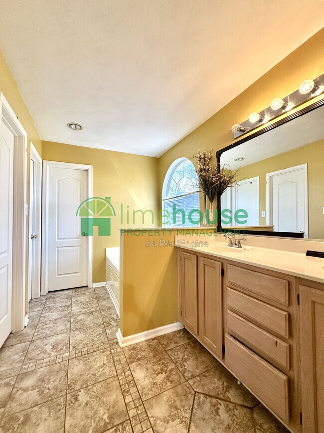 Building Photo - 4413 Valera Ct