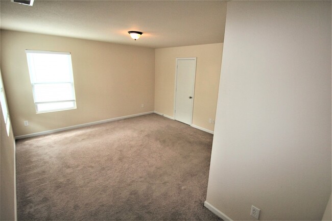 Building Photo - Available For Immediate Move-In!