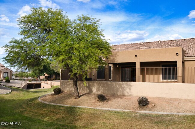 Building Photo - 2565 S Signal Butte Rd