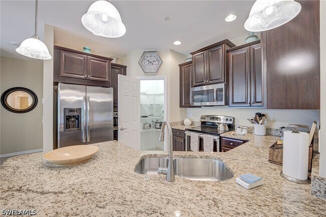 Building Photo - 8540 Violeta St