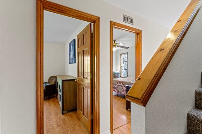 Building Photo - 221 Grizzly Rd