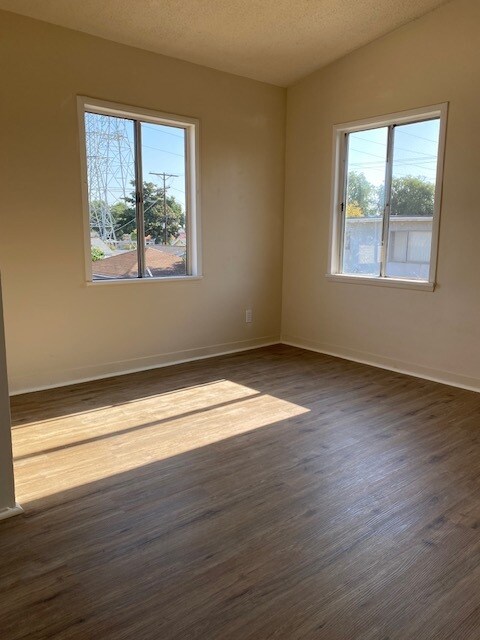 Bedroom 2 - 9226 Elizabeth Ave