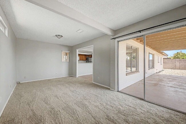 Building Photo - 12446 N 36th Dr