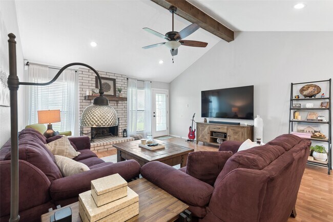 Building Photo - 105 Sweetgum Dr