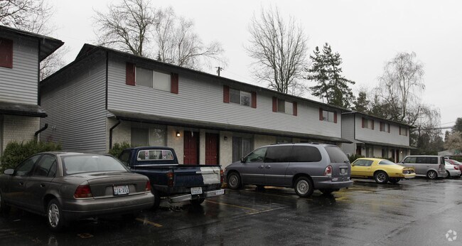 Building Photo - Sirrah Court Apts