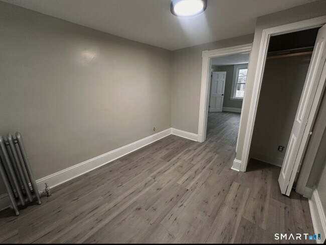 Building Photo - 4 Tower Rd