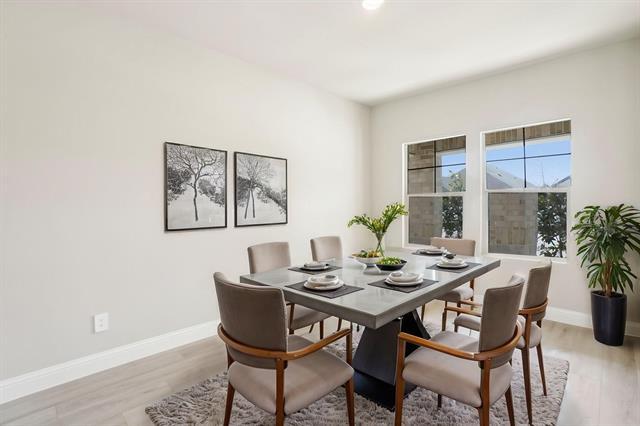 Building Photo - 2211 Gustavus Dr