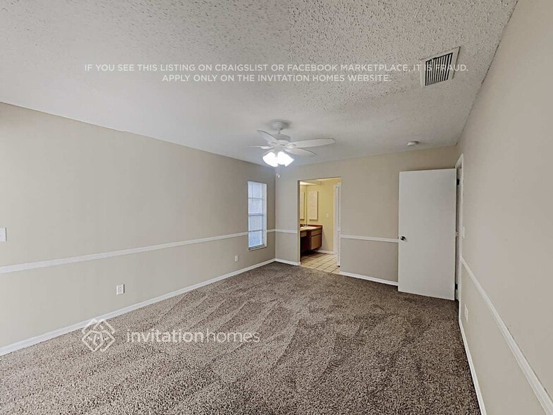 Building Photo - 1207 Sandalwood Dr