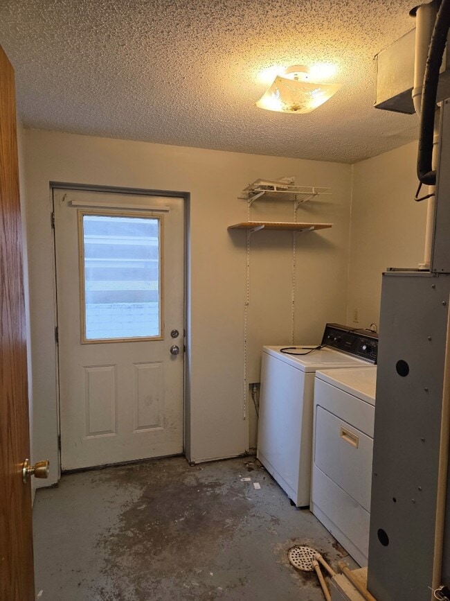 Building Photo - 315 N 1st St