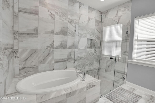 Building Photo - 176 Settler's Landing Dr