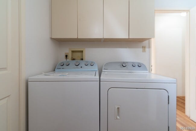 Building Photo - Desirable 2BR/1BA/1PKG in Waipio!! 94-1041...