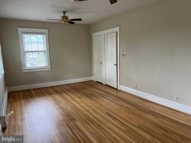 Building Photo - 1730 N Danville St
