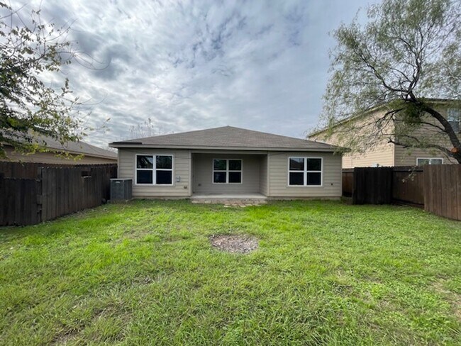 Building Photo - 3618 Foster Meadows