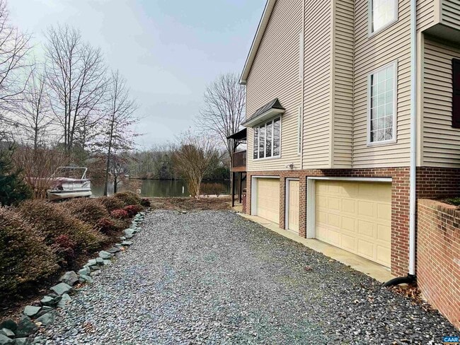 Building Photo - 41 Bolling Cir