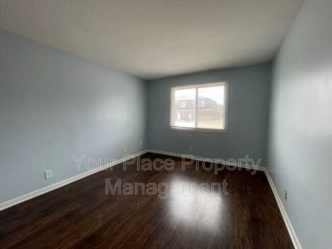 Building Photo - 111 Harbor Dr
