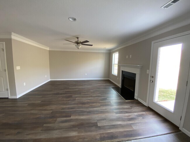 Building Photo - 8233 Zodiac Ln