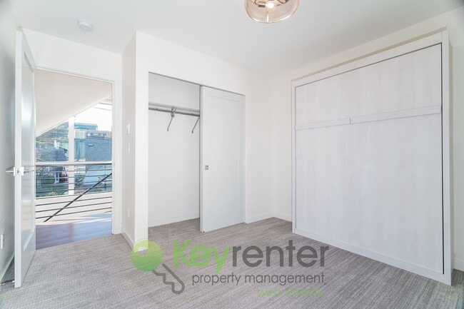 Building Photo - Live the Alki Lifestyle with Park and Beach at Your Door