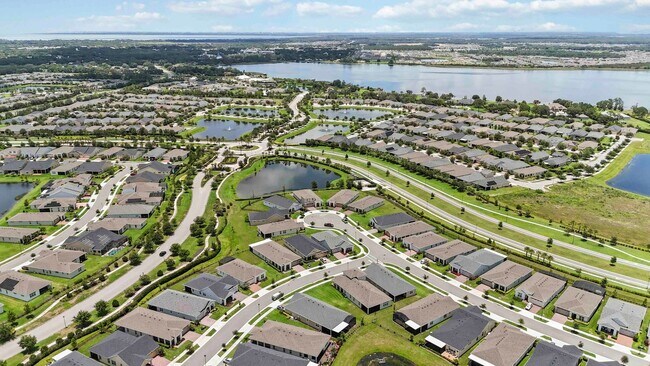 Building Photo - For Rent: Immaculate 3 Bed, 3 Bath + Flex Room Home in 55+ Del Webb Twin Lakes!