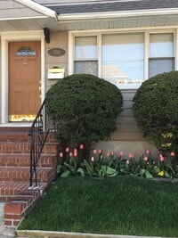 Building Photo - 190 Bay 7th St