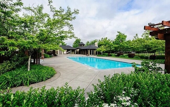 Building Photo - 6610 NE Rosebay Dr