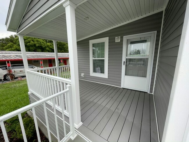 Building Photo - 4300 E Bay Dr