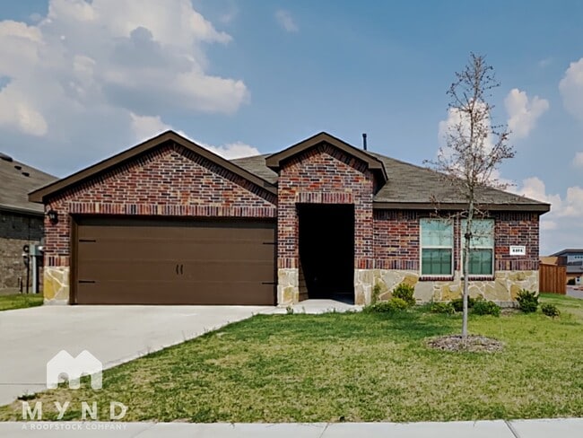 Primary Photo - 4101 Black Canyon Dr