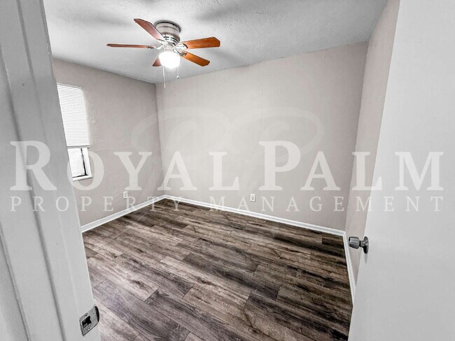 Building Photo - 3744 Estelle Ave