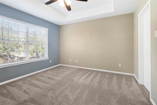 Building Photo - 700 Mandarin Flyway