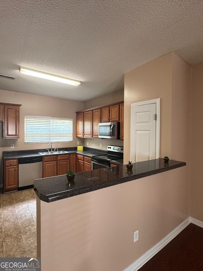Building Photo - 4861 W Park Cir