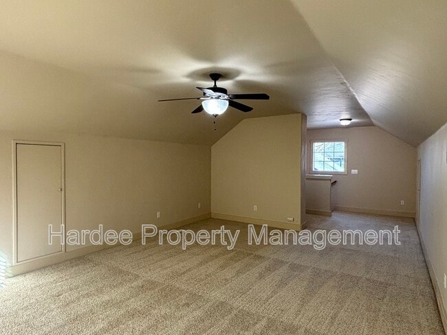 Building Photo - 6251 W Geneva St