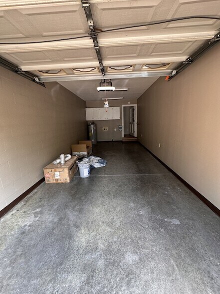 Building Photo - 306 W Colville St