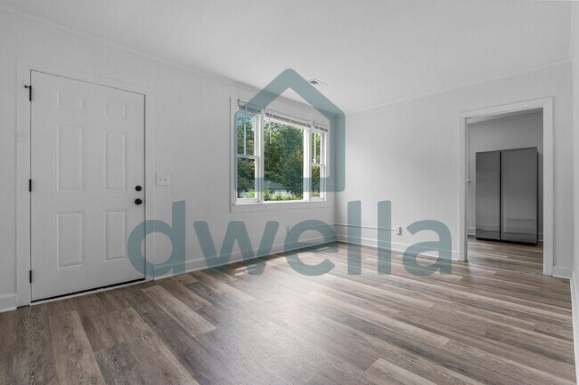 Building Photo - 451 Loring Dr