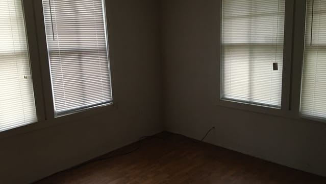 Building Photo - 202 Lazarre Ave