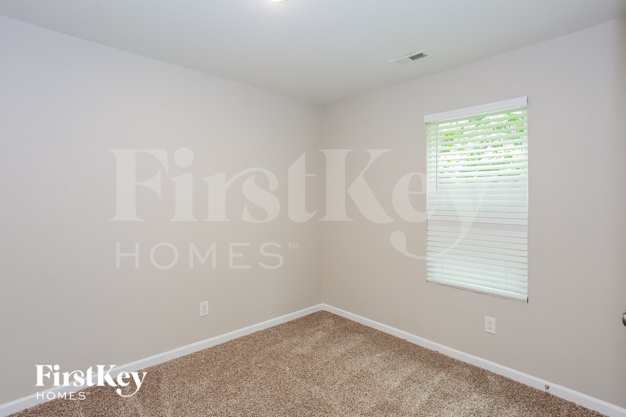 Building Photo - 5212 Raspberry Knoll Dr