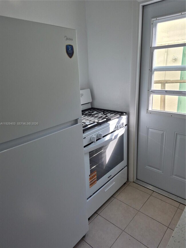 Building Photo - 655 Meridian Ave