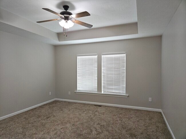 Building Photo - 2074 Limerick Ct