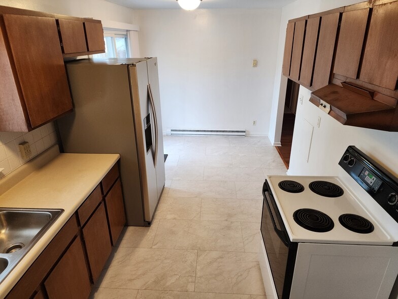 Kitchen - 5409 Sandusky Rd