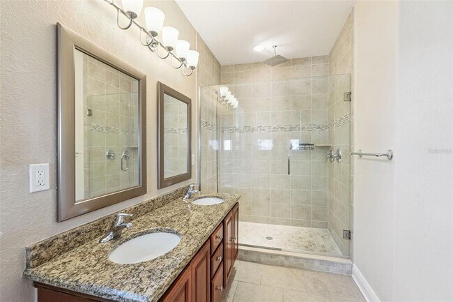 Building Photo - 1517 Woodward St