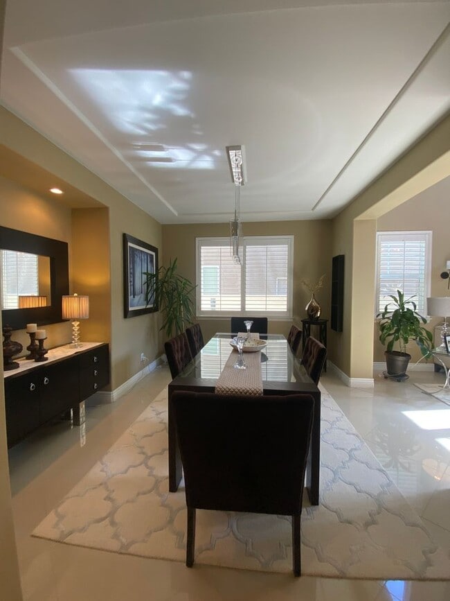 Building Photo - 14660 Meadowsweet Dr