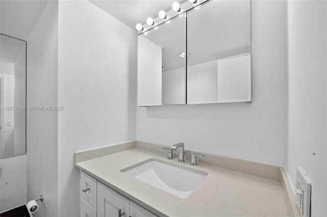 Building Photo - 3642 NE 171 St