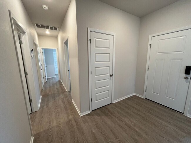 Building Photo - PRELEASING NOW!  NEW Three Bedroom | Two Bathroom Duplex in Bentonville