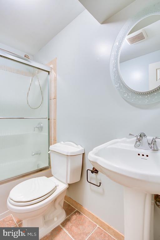 Building Photo - 12867 Mill House Ct